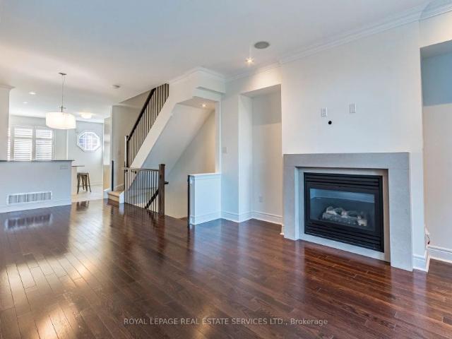 Condo Townhouse For Lease | W9245254