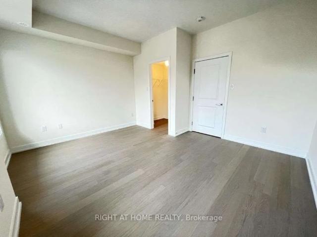 Condo Townhouse For Lease | W9251124