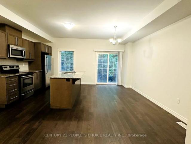Condo Townhouse For Lease | X8458882