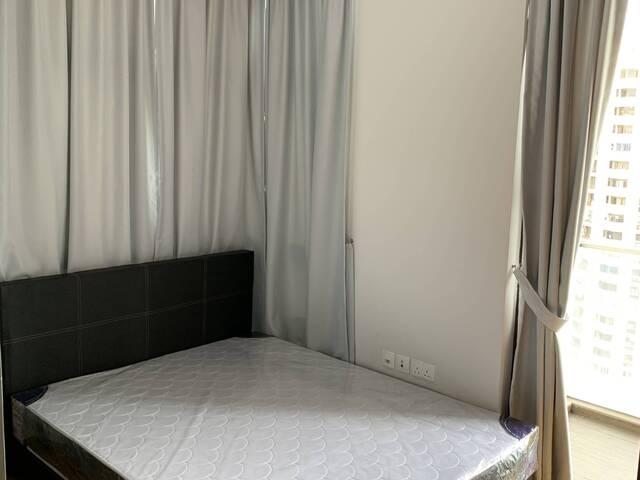 Condo Whole Unit 2+1 Bedrooms For Rent Near Central Balestier