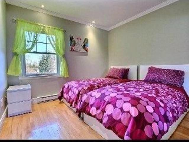 Condo a louer non meubler a Laval Ouest