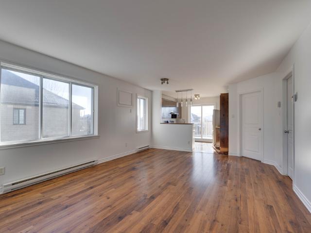 Condo à Louer 1584 100e, Chomedey Laval 10 photos | Logis Québec
