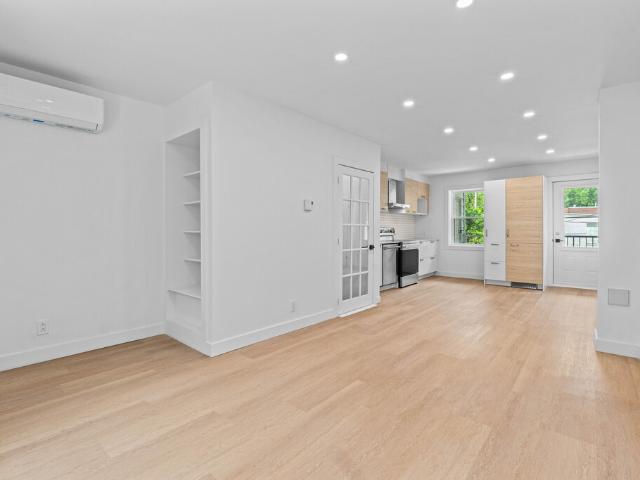 Condo à Louer 1743 Leprohon, Le Sud Ouest Montréal 10 photos | Logis Québec