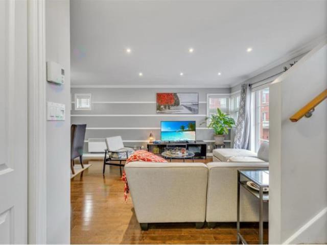 Condo à Louer 10006 Bd Perras, Montréal, QC, Rivière des Prairies/Pointe aux Trembles Montréal 13 photos | Logis Québec