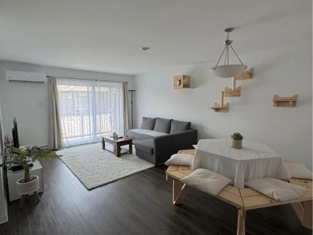 Condo à Louer 102 Rue Du Britannia, Aylmer Gatineau 7 photos | Logis Québec