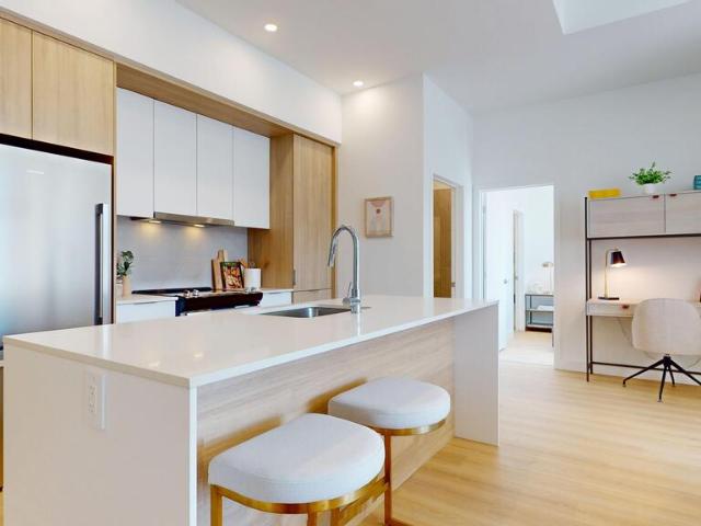 Condo à Louer 275, boul. Hymus, Pointe Claire 10 photos | Logis Québec