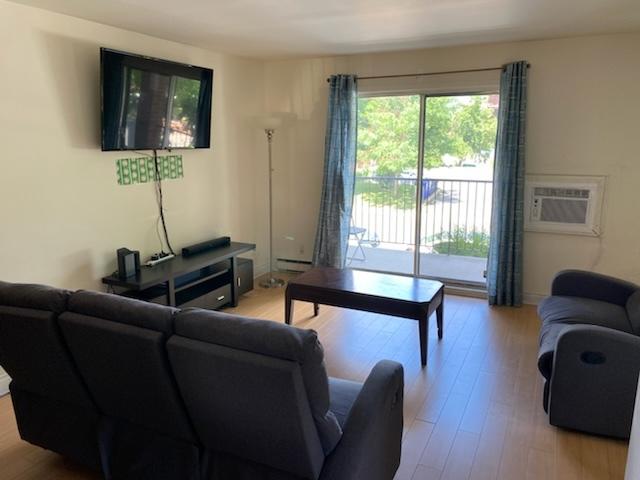 Condo à Louer 3512 rue Charles Daoust, Chomedey Laval 28 photos | Logis Québec