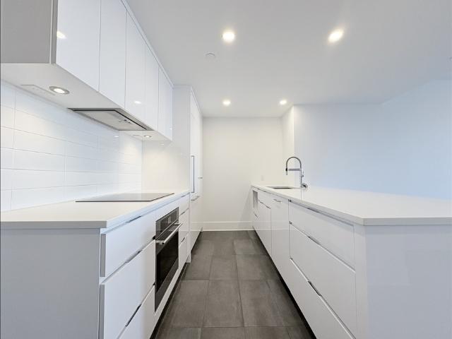 Condo à Louer 360 rue atataken, Ville Marie Centre Ville, Vieux Montréal 17 photos | Logis Québec