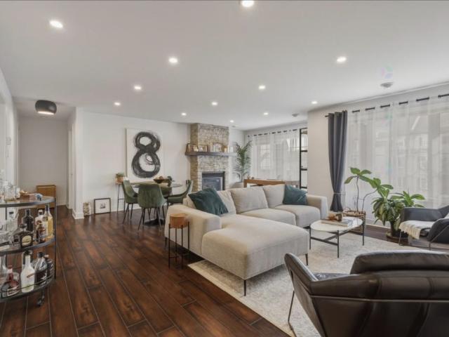 Condo à Louer 450 Place du Louvre, Mascouche 23 photos | Logis Québec