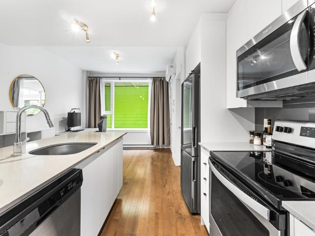 Condo à Louer 4312 Av. Papineau, Le Plateau Mont Royal Montréal 23 photos | Logis Québec