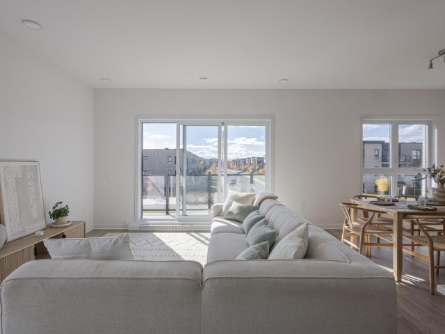 Condo à Louer 4325 Rue des Dirigeables, Le Vieux Longueuil Longueuil 12 photos | Logis Québec