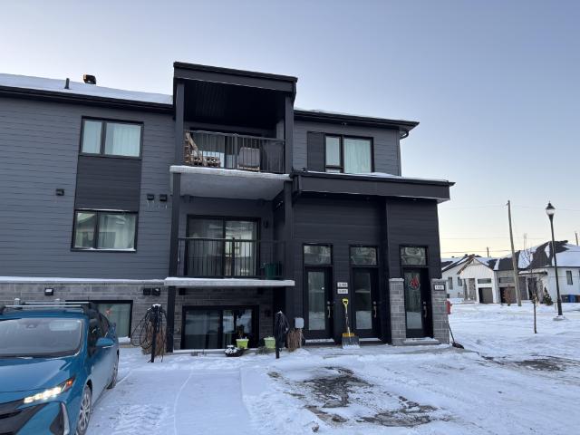 Condo à Louer 920, rue du Verbe Divin, Granby 15 photos | Logis Québec