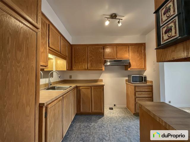 Condo à vendre Brossard 2 chambres 1 salle de bain #1104