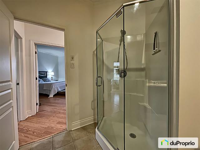 Condo à vendre Charlemagne 2 chambres 1 salle de bain #1099
