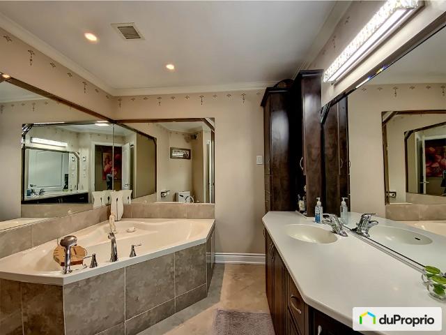 Condo à vendre Gatineau. 3 chambres 2 salles de bain #1086