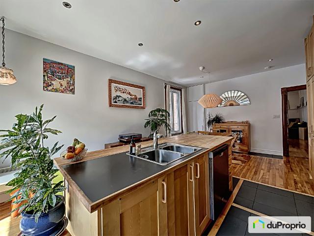Condo à vendre Le Plateau Mont Royal 2 chambres 1 salle de bain #1098