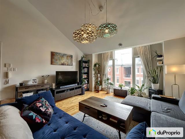 Condo à vendre Le Plateau Mont Royal 2 chambres 1 salle de bain #1104