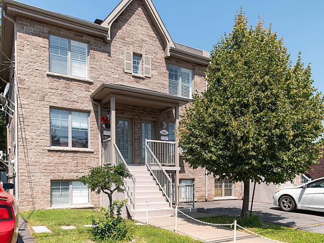 Condo à Vendre Saint hubert