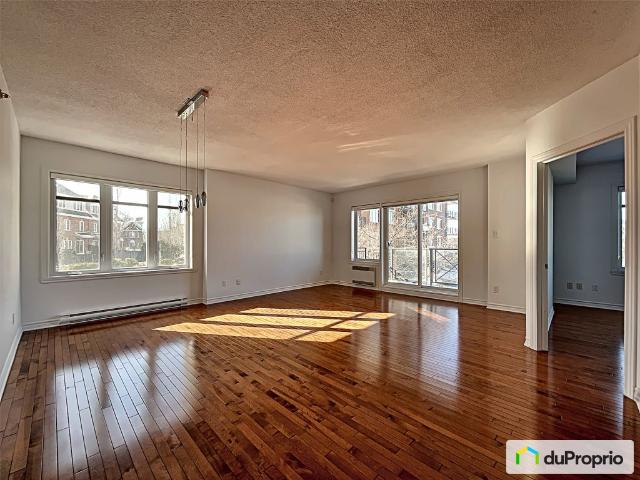 Condo à vendre Saint Laurent 2 chambres 1 salle de bain #1094