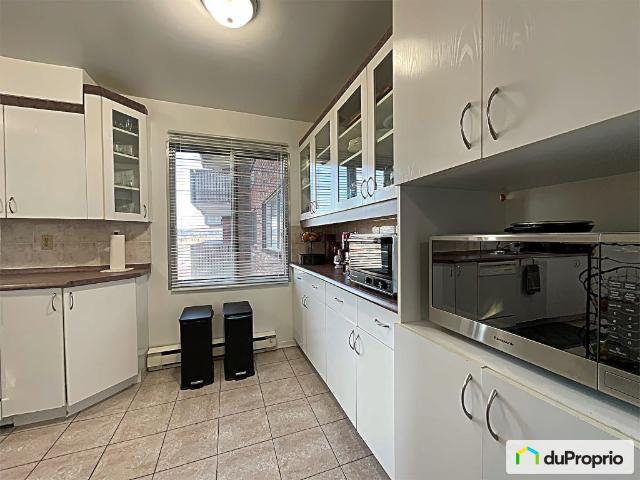 Condo à vendre Saint Laurent 2 chambres 2 salles de bain #1089