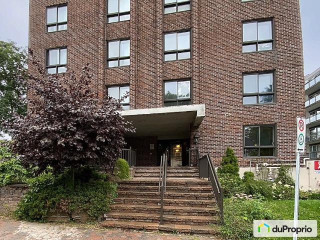 Condo à vendre St Lambert 2 chambres 1 salle de bain #1082