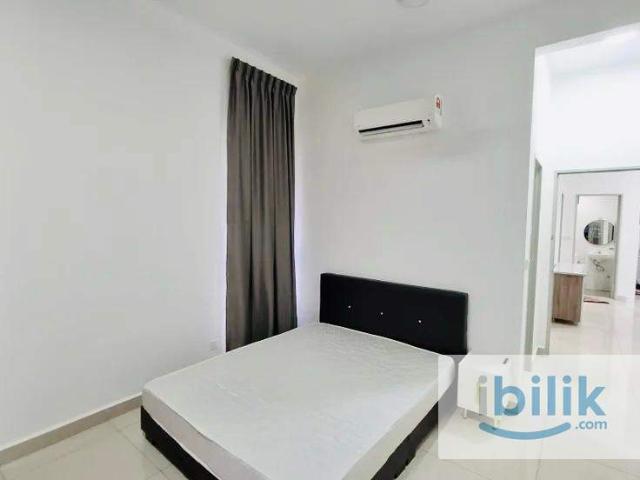 Condo. Bus to MRT Equine Park. Springville