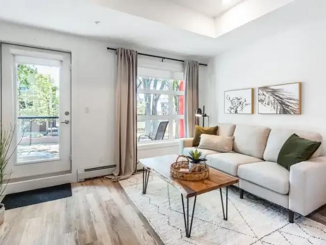 Condo Edmonton AB 104180651