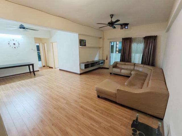 Condo for Sale Heron Rsidency Puchong 1249sf 4room 2carpark FULL LOAN
