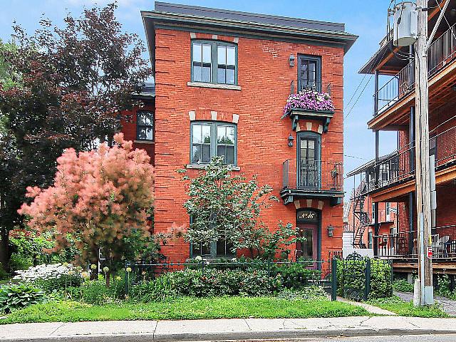 Condo For Sale In Sandy Hill Close To Downtown Ottawa