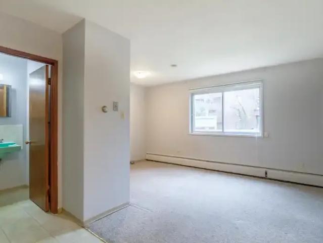 Condo For Rent Calgary AB 1000 ES102846252