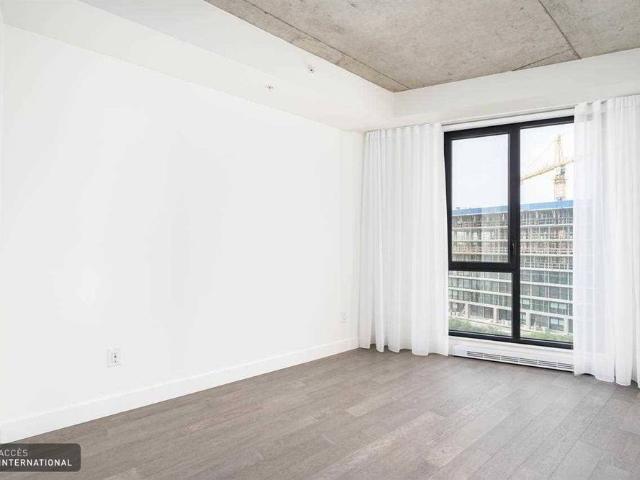 Condo for rent in Griffintown | Spacious and semi furnished