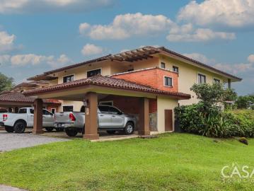 Condo in Boquete Country Club