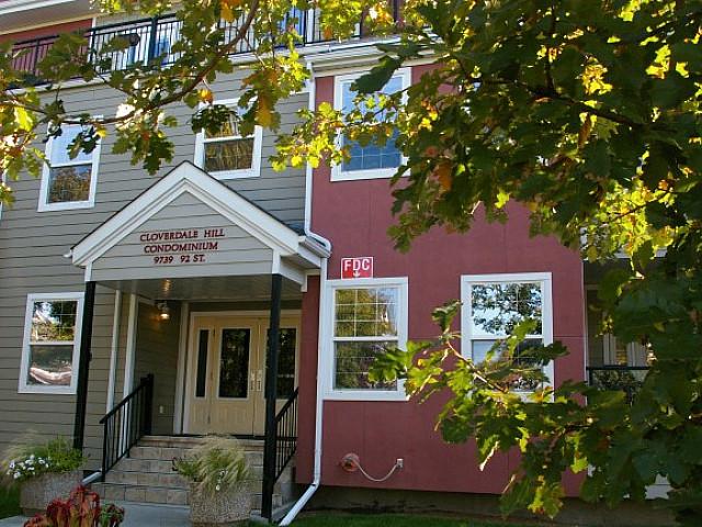 Condo In Cloverdale
