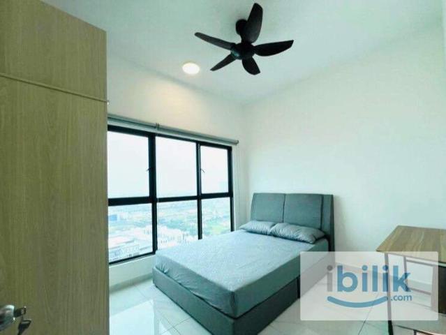 Condo. Middle Room, Drive to Work at Taman Serdang Sejati 2, Seri Kembangan