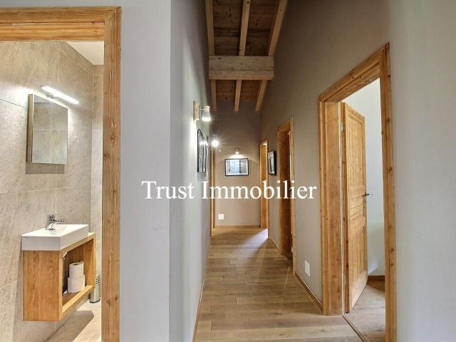 Condominium apartment with 4.5 rooms on sale in Centre 134 m² | dreamo. Ch