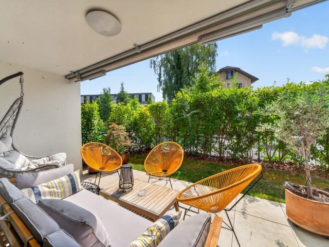 Condominium apartment with 4.5 rooms on sale in Proche des commodités 106 m² | dreamo. Ch