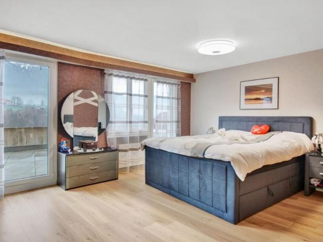 Condominium apartment with 5.5 rooms on sale in Moutier | dreamo. Ch