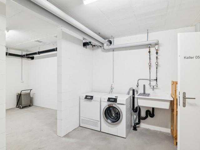 Condominium apartment with 5.5 rooms on sale in Muntelier 152 m² | dreamo. Ch