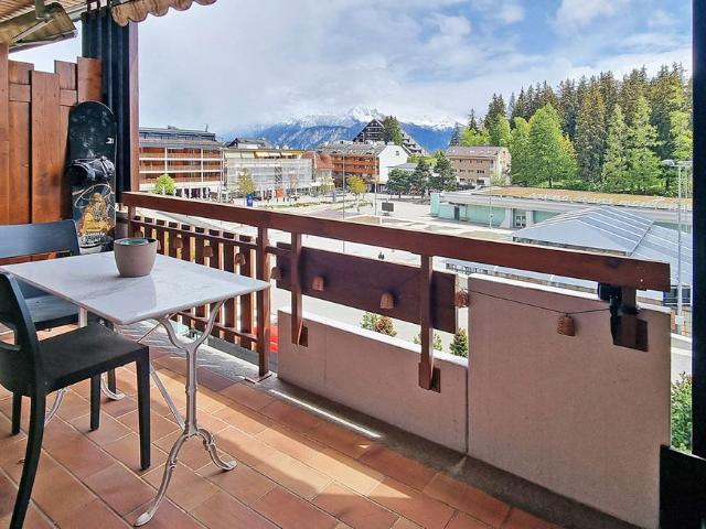Condominium apartment with 2.5 rooms for rent in Quartier d'Ycoor 62 m² | dreamo. Ch