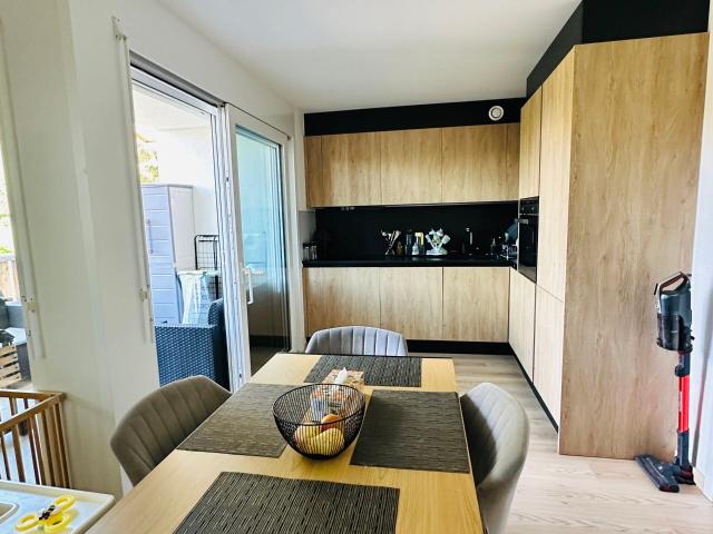 Condominium apartment with 2.5 rooms on sale in route de Vermala 60 m² | dreamo. Ch