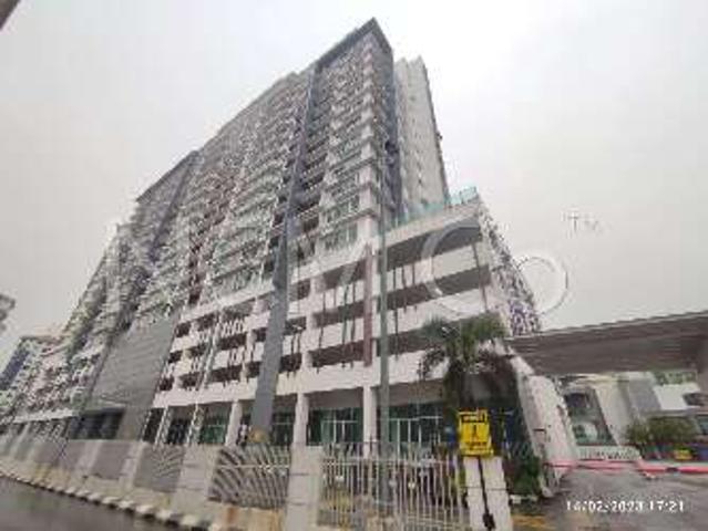 Condominium, Corner Lot