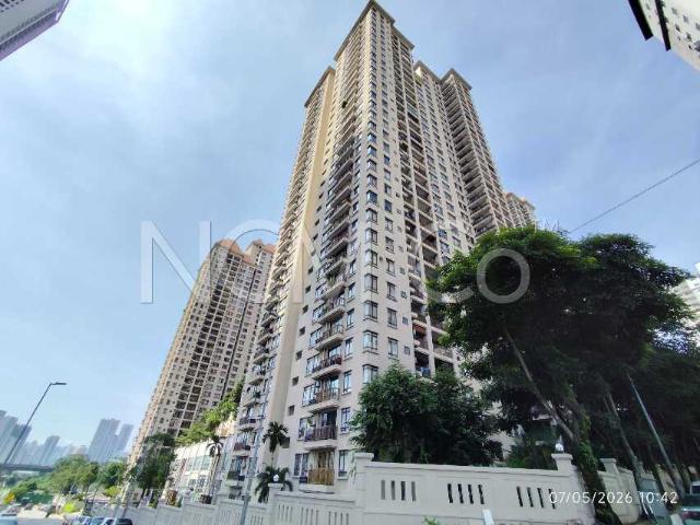 Condominium, End Lot