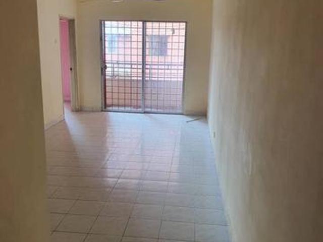 Condominium for Sale at Idaman Sutera Condominium
