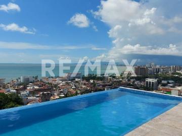 Venta Condominio Altomar Col 5 de Diciembre RoofTop Alberca Vista Mar Puerto Vallarta cerca del Malecon Loft Studio