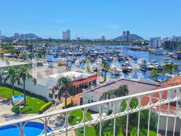 Condominio con vista a la marina PUESTA DEL SOL Amueblado y equipado