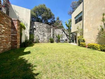 Condominio de lujo con jardín en la zona baja de San Jerónimo Lídice