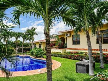 Condominio De 2 Habitaciones En Venta En Cuesta Del Sol, David, Chiriquí. 118 m²