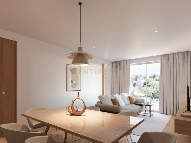 Condomínio do Sobreiro | T2 com 108m2 em Matosinhos, Senhora da Hora, junto ao metro