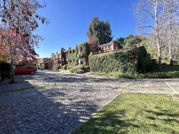 CONDOMINIO EXCLUSIVO TRANQUILO Y SEGURO DE SOLO 4 CASAS