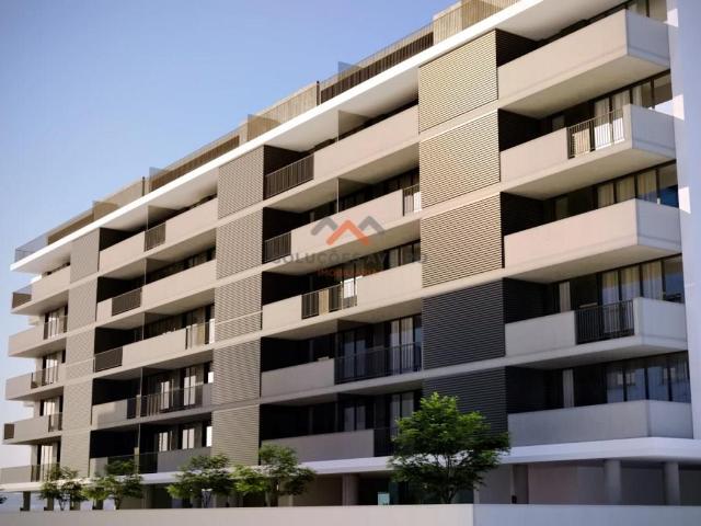 Condomínio Fechado com Piscina, Centro de Aveiro Apartamen. 110m² Glória e Vera Cruz